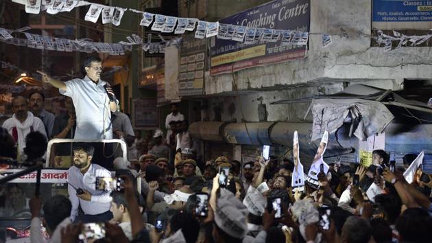 In Delhi, the Aam Aadmi Party (AAP) led by Delhi Chief Minister Arvind Kejriwal, conducted several road shows in support of their candidates. While Kejriwal is seen here supporting the AAP North East Delhi candidate Dilip Pandey at Sonia Vihar, at another rally in Moti Nagar, a disgruntled man breached the CM’s security and slapped him. (Sanchit Khanna / HT Photo) In Delhi, the Aam Aadmi Party (AAP) led by Delhi Chief Minister Arvind Kejriwal, conducted several road shows in support of their candidates. While Kejriwal is seen here supporting the AAP North East Delhi candidate Dilip Pandey at Sonia Vihar, at another rally in Moti Nagar, a disgruntled man breached the CM’s security and slapped him. (Sanchit Khanna / HT Photo)