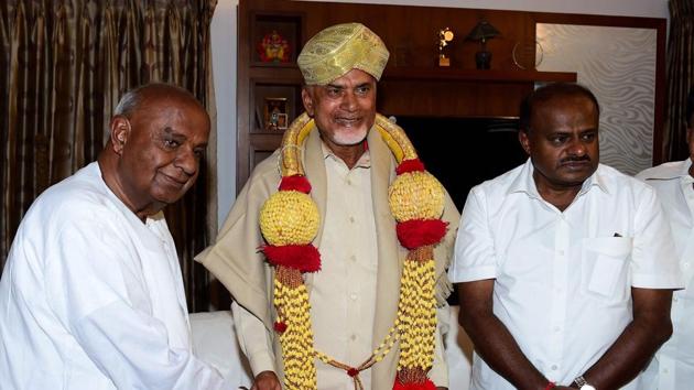 Deve Gowda said he too had written about the EVMs to the Election Commission in 2006 itself and added that he felt ballot papers should be brought back to avoid these complications.(PTI)