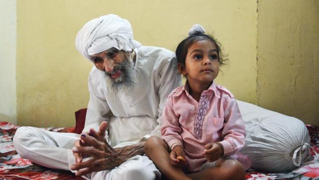 Ahead of the polling in Delhi during the sixth phase, the state election office had identified 97 citizens above 100 years of age and made special transportation arrangements for these centenarians to the polling booths and back. Here, 111-year-old Bachchan Singh is seen at his residence after casting his vote at Shiv Vihar in New Delhi. (Vipin Kumar / HT Photo) 
