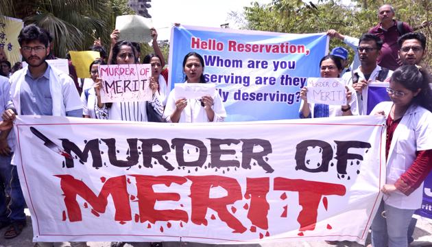 Students from the open category have opposed the state’s ordinance, stating that this eats into their share of seats.(HT file photo) Students from the open category have opposed the state’s ordinance, stating that this eats into their share of seats.(HT file photo)