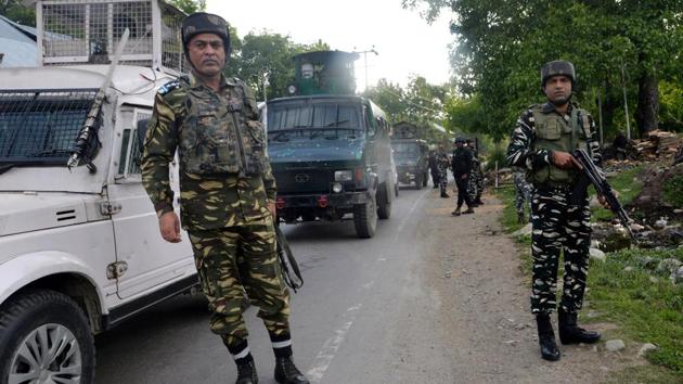 A soldier was killed and seven others sustained minor injuries due to an IED blast during training on the Line of Control in Mendhar sector of Poonch district in Jammu and Kashmir. (ANI) A soldier was killed and seven others sustained minor injuries due to an IED blast during training on the Line of Control in Mendhar sector of Poonch district in Jammu and Kashmir. (ANI)