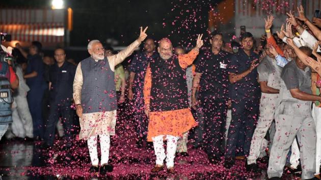 PM Modi arrives at the BJP office for a parliamentary board meeting. “Thank you India! The faith placed in our alliance is humbling and gives us strength to work even harder to fulfil people’s aspirations.” Modi tweeted earlier in the day. As counting goes on across the country, trends show the Modi-led BJP would be easily able to cross the halfway mark of 272 seats in the 17th Lok Sabha elections. (Arvind Yadav / HT Photo) PM Modi arrives at the BJP office for a parliamentary board meeting. “Thank you India! The faith placed in our alliance is humbling and gives us strength to work even harder to fulfil people’s aspirations.” Modi tweeted earlier in the day. As counting goes on across the country, trends show the Modi-led BJP would be easily able to cross the halfway mark of 272 seats in the 17th Lok Sabha elections. (Arvind Yadav / HT Photo)