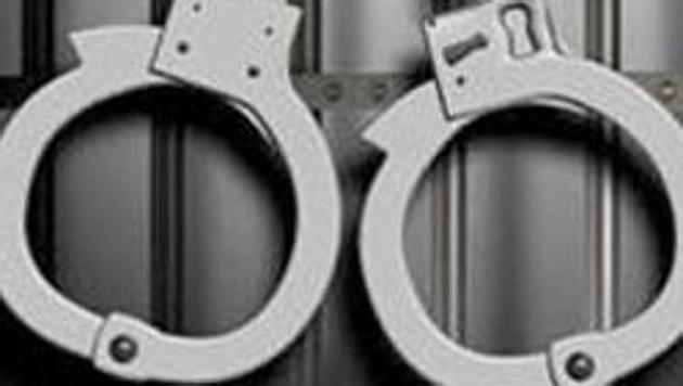 A cab driver has been arrested with his two associates for robbing people by offering them lift in his WagonR car that is attached with an app-based platform, police said on Wednesday.