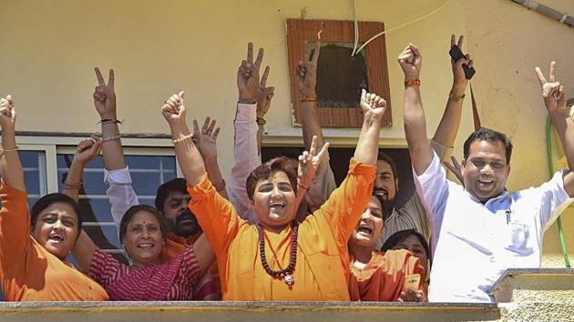 BJP’s Pragya Thakur is currently leading in Madhya Pradesh’s Bhopal, while Congress’s Digvijaya Singh is trailing. Pragya Thakur was named the BJP’s candidate from Madhya Pradesh capital Bhopal in a surprise choice against the Congress’ former chief minister Digvijaya Singh. She is facing trial in the 2008 Malegaon blast case where six people died and at least 100 were injured. (PTI) BJP’s Pragya Thakur is currently leading in Madhya Pradesh’s Bhopal, while Congress’s Digvijaya Singh is trailing. Pragya Thakur was named the BJP’s candidate from Madhya Pradesh capital Bhopal in a surprise choice against the Congress’ former chief minister Digvijaya Singh. She is facing trial in the 2008 Malegaon blast case where six people died and at least 100 were injured. (PTI)