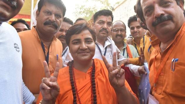 Barely six months after the Congress formed the government in Madhya Pradesh (MP), the Bharatiya Janata Party (BJP) reversed its state poll losses and won 28 of the 29 Lok Sabha seats in the state on Thursday.(Mujeeb Faruqui/HT Photo)