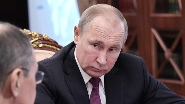 Russian President Vladimir Putin looks on during a meeting with Defence Minister Sergei Shoigu and Foreign Minister Sergei Lavrov at the Kremlin in Moscow, Russia, February 2, 2019. Sputnik/Alexei Nikolsky/Kremlin via REUTERS ATTENTION EDITORS - THIS IMAGE WAS PROVIDED BY A THIRD PARTY.((REUTERS/ File Photo)) Russian President Vladimir Putin looks on during a meeting with Defence Minister Sergei Shoigu and Foreign Minister Sergei Lavrov at the Kremlin in Moscow, Russia, February 2, 2019. Sputnik/Alexei Nikolsky/Kremlin via REUTERS ATTENTION EDITORS - THIS IMAGE WAS PROVIDED BY A THIRD PARTY.((REUTERS/ File Photo))