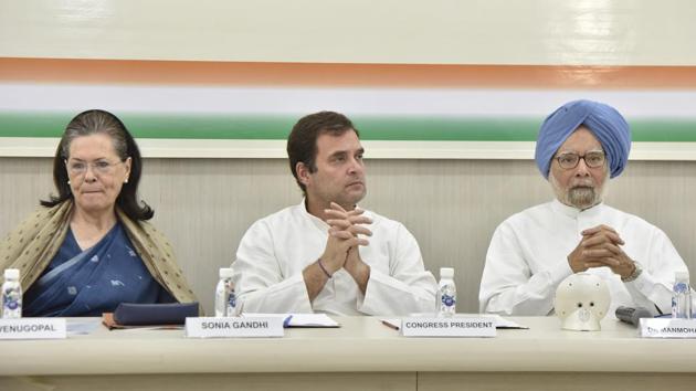 Congress President Rahul Gandhi with UPA chairperson Sonia Gandhi, former Prime Minister Manmohan Singh at the Congress Working Committee (CWC) meeting to assess the party’s dismal performance at the elections, at AICC headquarters, in New Delhi. (Sanjeev Verma / HT Photo) Congress President Rahul Gandhi with UPA chairperson Sonia Gandhi, former Prime Minister Manmohan Singh at the Congress Working Committee (CWC) meeting to assess the party’s dismal performance at the elections, at AICC headquarters, in New Delhi. (Sanjeev Verma / HT Photo)