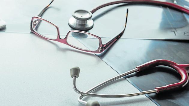 “She had been taking insulin shots for many years and her diabetes had also led to kidney failure. She had registered for a joint kidney and pancreas transplant with ZTCC seven months ago” said Dr Vidya Kadam, nephrologist at Jupiter Hospital, who operated on her. “She had been taking insulin shots for many years and her diabetes had also led to kidney failure. She had registered for a joint kidney and pancreas transplant with ZTCC seven months ago” said Dr Vidya Kadam, nephrologist at Jupiter Hospital, who operated on her.
