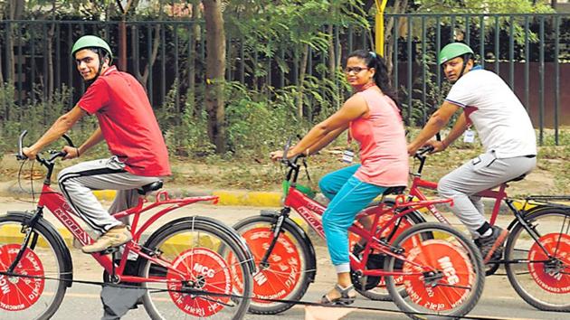 After a break of two years, Raahgiri Day — the open-street event held to promote sustainable mobility options and reclaim the streets from vehicles for the public — will return to Delhi this weekend.(Praveen Kumar/ HT Photo)