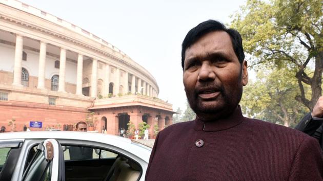 New Delhi, India- Jan 02, 2018: Minister of Consumer Affairs, Food and Public Distribution Ram Vilas Paswan after attending Parliament Winter Session in New Delhi, India on Wednesday, January 02, 2018. ( Photo by Sonu Mehta/ Hindustan Times) (Sonu Mehta/HT PHOTO) New Delhi, India- Jan 02, 2018: Minister of Consumer Affairs, Food and Public Distribution Ram Vilas Paswan after attending Parliament Winter Session in New Delhi, India on Wednesday, January 02, 2018. ( Photo by Sonu Mehta/ Hindustan Times) (Sonu Mehta/HT PHOTO)