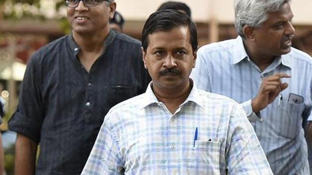 The family of a businessman, who was stabbed to death after objecting to the harassment of his daughter in Moti Nagar area, met Chief Minister Arvind Kejriwal on Saturday.(Sonu Mehta/HT PHOTO)