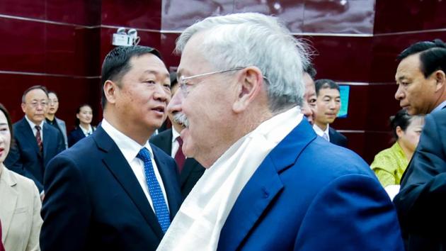 Branstad visited Tibet last week, the first such trip by a U.S. ambassador since 2015, amid escalating trade and diplomatic tension between the two countries(AFP)