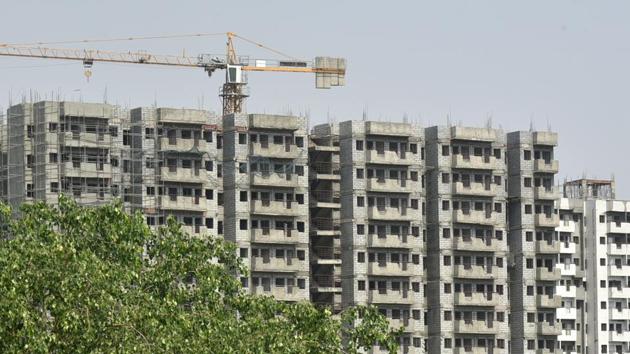 The Delhi High Court has dismissed a plea challenging a clause of the Delhi Development Authority (DDA) housing scheme, which mandated that either the husband or wife has to declare that both of them had applied for the scheme. (Biplov Bhuyan/HT PHOTO) The Delhi High Court has dismissed a plea challenging a clause of the Delhi Development Authority (DDA) housing scheme, which mandated that either the husband or wife has to declare that both of them had applied for the scheme. (Biplov Bhuyan/HT PHOTO)