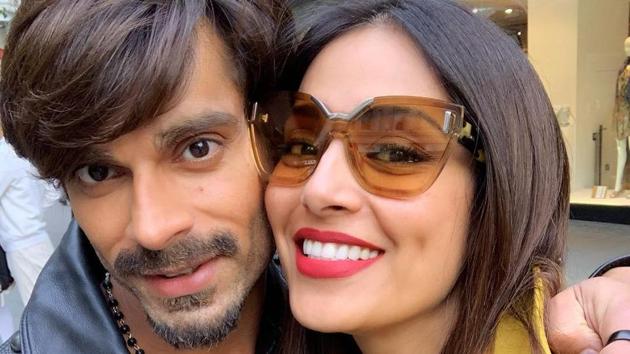 Karan Singh Grover will be seen alongside wife and actor Bipasha Basu Singh Grover in his next Aadat.(Instagram/)