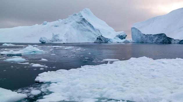 Glaciers worldwide are likely to lose anywhere from 18 to 36 per cent of their mass by 2100.(Getty Images)