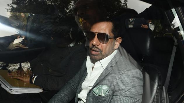 Delhi High Court has told businessman Robert Vadra to respond to the Enforcement Directorate petition that wants the arrest shield granted to Vadra to be scrapped. The federal agency mandated to investigate the financial crimes like money laundering in the purchase of a London-based property worth 1.9 million pounds. (Vipin Kumar / HT File) 