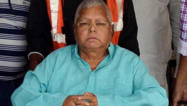 Panic prevailed at the Rajendra Institute of Medical Sciences (RIMS), Ranchi, after incarcerated Rashtriya Janata Dal chief Lalu Prasad suddenly complained of restlessness and suffocation on Sunday morning. (Hindustan Times) Panic prevailed at the Rajendra Institute of Medical Sciences (RIMS), Ranchi, after incarcerated Rashtriya Janata Dal chief Lalu Prasad suddenly complained of restlessness and suffocation on Sunday morning. (Hindustan Times)