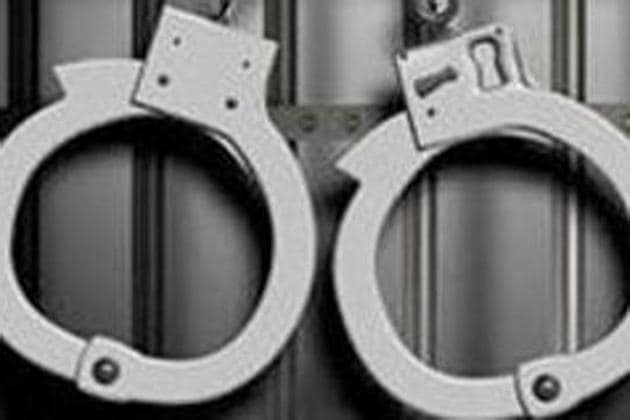 Two men were arrested and a minor boy was apprehended for allegedly robbing two men at central Delhi’s Minto Road on Monday night. (HT File) Two men were arrested and a minor boy was apprehended for allegedly robbing two men at central Delhi’s Minto Road on Monday night. (HT File)