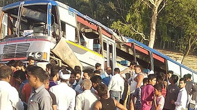 The bus was on its way to Hisar from Chandigarh when the accident occurred, killing 3.(HT Photo/Manoj Dhaka)