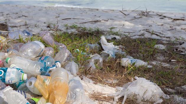 Environment Minister Yeo said citizens in rich nations diligently separate their waste for recycling, but the garbage ended up in developing nations.(HT File Photo) Environment Minister Yeo said citizens in rich nations diligently separate their waste for recycling, but the garbage ended up in developing nations.(HT File Photo)