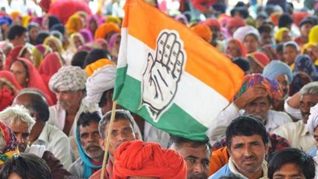 If the Congress-Nationalist Congress Party (NCP) wants a fighting chance in the 2019 Assembly polls, they could well start from western Maharashtra, their traditional bastion so far that has now gone saffron.(AFP)