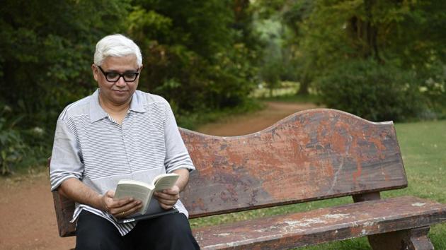 Despite India facing serious threats to its environment, it was not an issue during the recent election, nor was it discussed beyond some mention, acclaimed writer Amitav Ghosh regretted during an interaction at the London School of Economics on Tuesday. He said: “There is no country that is facing a more dire climate change situation than India. It is not just climate; it is climate plus other environmental impact.” (Samir Jana / HT Archive) Despite India facing serious threats to its environment, it was not an issue during the recent election, nor was it discussed beyond some mention, acclaimed writer Amitav Ghosh regretted during an interaction at the London School of Economics on Tuesday. He said: “There is no country that is facing a more dire climate change situation than India. It is not just climate; it is climate plus other environmental impact.” (Samir Jana / HT Archive)