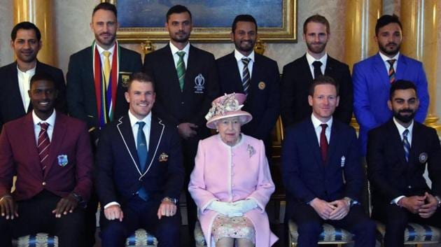 All 10 captains of 2019 World Cup pose with Queen Elizabeth II ahead of the tournament opener in London.(@RoyalFamily)