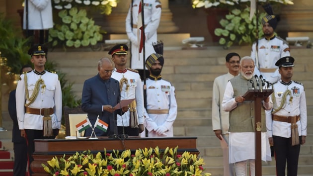 Narendra Modi takes oath as the prime minister of India for the second term at Rashtrapati Bhavan in New Delhi. (Ajay Aggarwal/HT Photo)