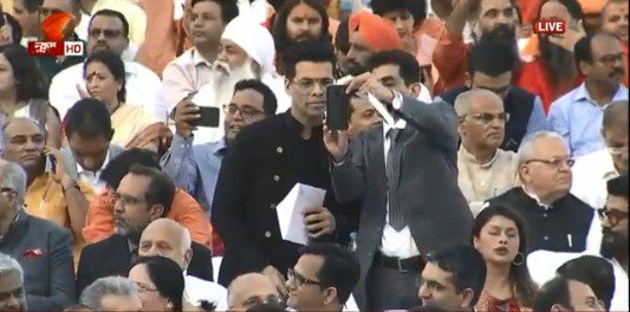 Film celebrities Kangana Ranaut chose a gossamer white sari for the occasion, and veteran singer Asha Bhosle also chose an elegant cream for the event.(DD News Photo)