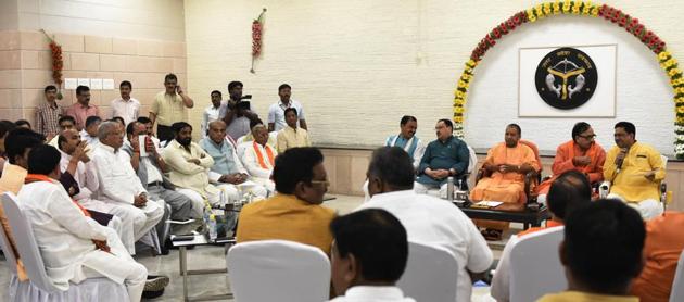 Yogi Adityanath hosted the luncheon to welcome the 64 newly elected MPs(62 BJP, 2 Apna Dal) from UP. (Subhankar Chakraborty/HT Photo)