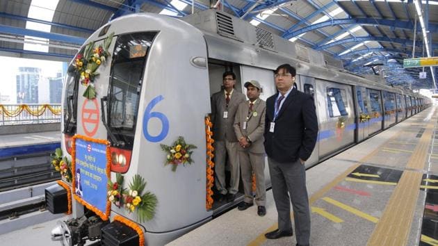 The Metro rail corporation envisages a unified smart card-based multimodal transport ticketing system for Noida(HT File Photo/Sunil Ghosh)