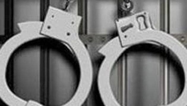 The police, Wednesday night, arrested five members of a gang allegedly involved in robbing people near the MG Road Metro station. (HT File (Representative Image)) The police, Wednesday night, arrested five members of a gang allegedly involved in robbing people near the MG Road Metro station. (HT File (Representative Image))