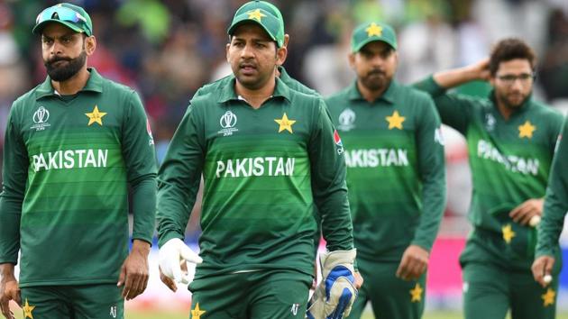 Pakistan's cricketers leave the field at end of play during the 2019 Cricket World Cup group stage match.(AFP)