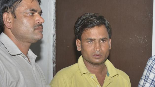 Rinku Yadav (in yellow T-shirt) was a drug peddler, police said.(Sakib Ali / HT Photo)