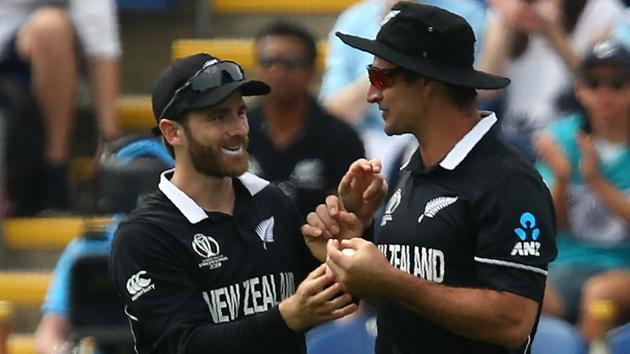 New Zealand's Colin de Grandhomme (R) celebrates with captain Kane Williamson. (AFP)