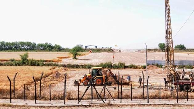 The construction of the Kartarpur corridor on the Indian side will be completed by September 30, said Punjab PWD minister Vijay Inder Singla after reviewing the work on corridor on Saturday. (PTI File Photo) The construction of the Kartarpur corridor on the Indian side will be completed by September 30, said Punjab PWD minister Vijay Inder Singla after reviewing the work on corridor on Saturday. (PTI File Photo)