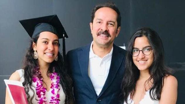 Shahab Durazi with his daughters. Shahab Durazi with his daughters.