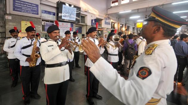 A uniformed band livens the mood during the celebrations at Pune railway station. Coinciding with this iconic Pune-Mumbai train completing 89 years and entering its 90th year, Central Railway has elaborate plans that will see the train upgraded. German-make coaches and a reduction in the train’s travel time by adding push and pull engines on both sides of the train are some of the planed attractions. (HT Photo)