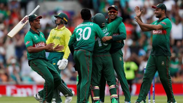 Bangladesh's Mushfiqur Rahim celebrates taking the wicket of South Africa's Quinton de Kock. (Action Images via Reuters)