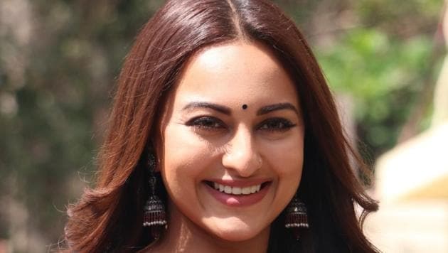 Actor Sonakshi Sinha at the trailer launch of Kalank in Mumbai on April 3, 2019.(IANS)