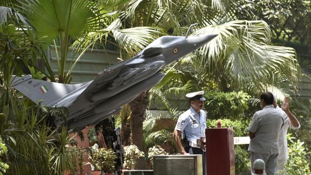 A Replica of Rafale fighter jet was erected outside Air Chief Marshal BS Dhanoa’s residence, opposite All India Congress Committee (AICC) headquarters, Akbar Road, in New Delhi. (Sanjeev Verma / HT Photo) A Replica of Rafale fighter jet was erected outside Air Chief Marshal BS Dhanoa’s residence, opposite All India Congress Committee (AICC) headquarters, Akbar Road, in New Delhi. (Sanjeev Verma / HT Photo)