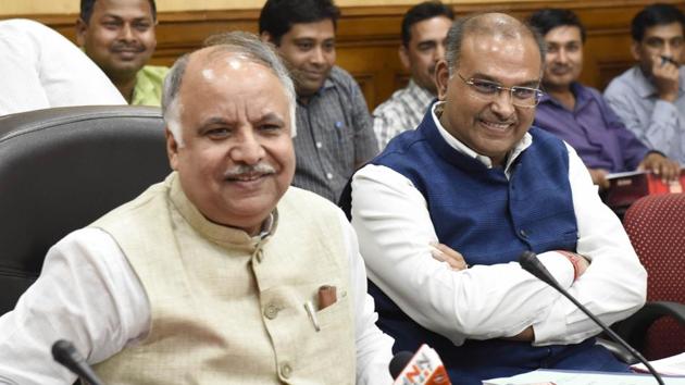 UPSEE result 2019: UP Technical Education Minister, Ashutosh Tandon and AKTU Vice Chancellor Vinay Kumar Pathak addressing press conference in Lucknow on Monday. (Subhankar Chakraborty/HT PHOTO) UPSEE result 2019: UP Technical Education Minister, Ashutosh Tandon and AKTU Vice Chancellor Vinay Kumar Pathak addressing press conference in Lucknow on Monday. (Subhankar Chakraborty/HT PHOTO)