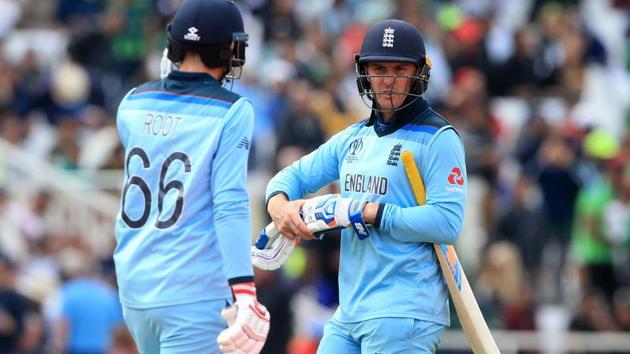 England's Jason Roy (R) speaks with England's Joe Root. (AFP)