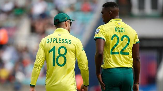 South Africa's captain Faf du Plessis (L) speaks with South Africa's Lungi Ngidi (AFP) South Africa's captain Faf du Plessis (L) speaks with South Africa's Lungi Ngidi (AFP)