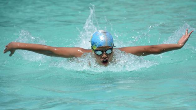 Pune’s Shashwat Bhome claimed his gold in 200 metre freestyle event at the Maharashtra state junior and sub-junior swimming championship at the Shiv Chhatrapati sports complex swimming pool in Balewadi on Sunday, with a timing of 2:27.38 seconds. (HT PHOTO) Pune’s Shashwat Bhome claimed his gold in 200 metre freestyle event at the Maharashtra state junior and sub-junior swimming championship at the Shiv Chhatrapati sports complex swimming pool in Balewadi on Sunday, with a timing of 2:27.38 seconds. (HT PHOTO)