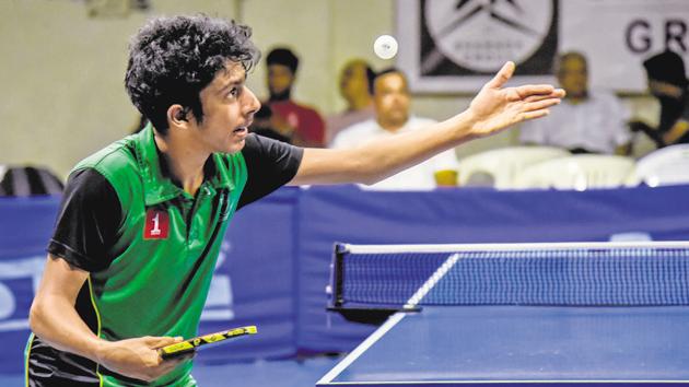 Aryan Panse serving in the youth boys singles (under-21) title clash at Sharada Sports Centre in Karvenagar on Monday. (SANKET WANKHADE/HT) Aryan Panse serving in the youth boys singles (under-21) title clash at Sharada Sports Centre in Karvenagar on Monday. (SANKET WANKHADE/HT)