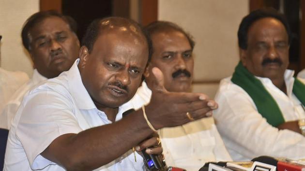 Hubballi: Karnataka Chief Minister H D Kumaraswamy addresses the media druing a seminar in Hubballi, Karnataka, Friday, April 19, 2019. (PTI Photo) (PTI4_19_2019_000026B)(PTI) Hubballi: Karnataka Chief Minister H D Kumaraswamy addresses the media druing a seminar in Hubballi, Karnataka, Friday, April 19, 2019. (PTI Photo) (PTI4_19_2019_000026B)(PTI)