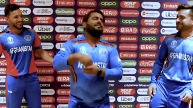 Mohammad Shahzad, Rashid Khan shake a leg during ICC World Cup 2019.(Twitter)
