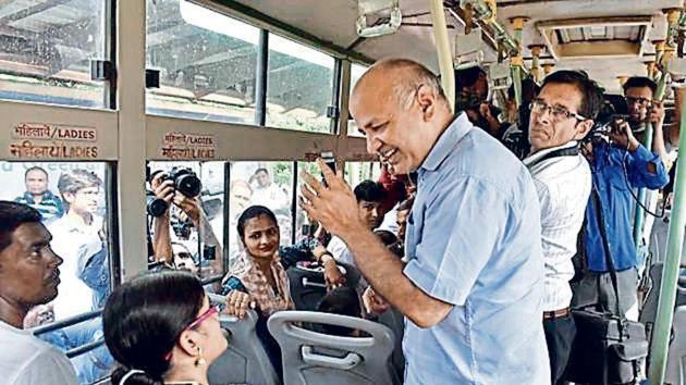 Most female passengers the minister spoke to on the buses said they feel safer in public transport instead of cabs or para-transit modes like auto-rickshaws. (HT Photo) Most female passengers the minister spoke to on the buses said they feel safer in public transport instead of cabs or para-transit modes like auto-rickshaws. (HT Photo)