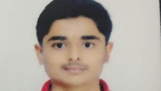 Siddharth Date from Pune district scored 685 marks with 99.9949 percentile and stood third in Maharashtra in the National Eligibility cum Entrance Test (NEET) 2019 examination. (HT PHOTO) Siddharth Date from Pune district scored 685 marks with 99.9949 percentile and stood third in Maharashtra in the National Eligibility cum Entrance Test (NEET) 2019 examination. (HT PHOTO)